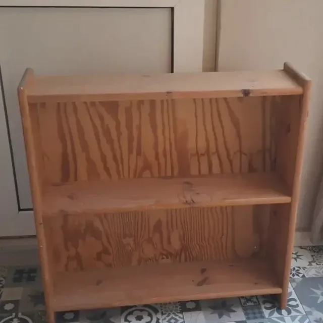 Kleine kastjes en vondsten door HOUT & HUIS