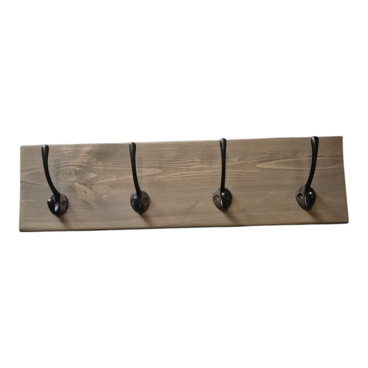 Kapstokken en wandplanken door HOUT & HUIS